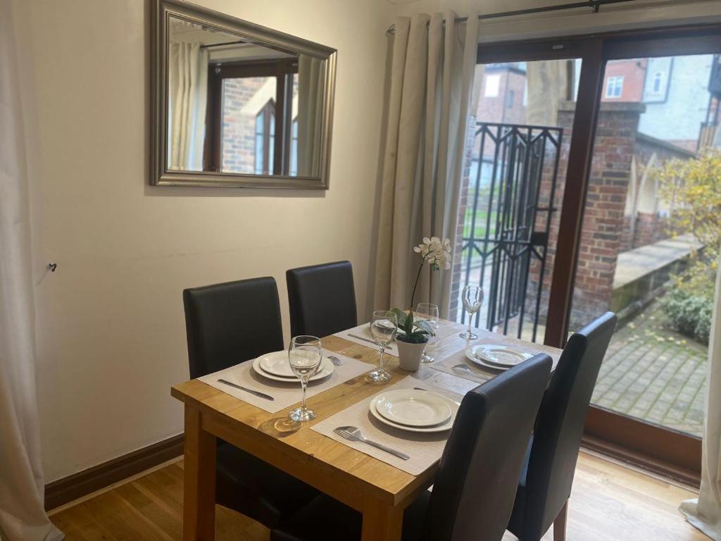 Alexander Apartments Newcastle City 部屋 写真